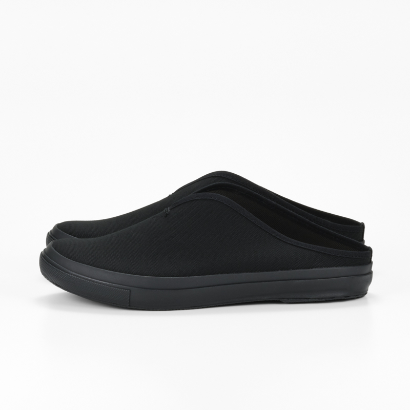 SLIT MULE BLACKMONO_1