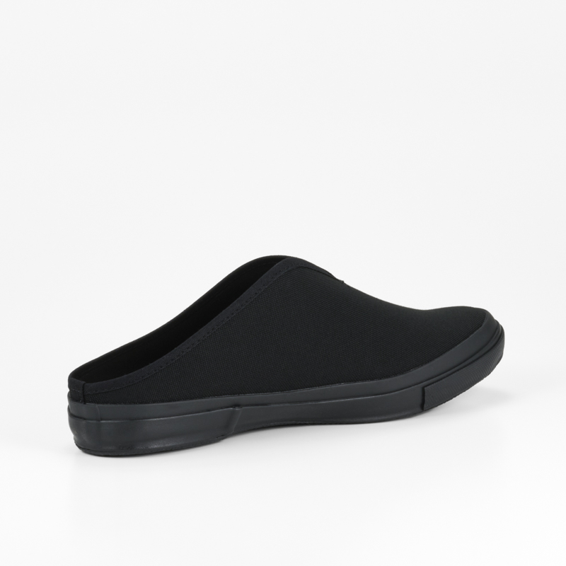 SLIT MULE BLACKMONO_3